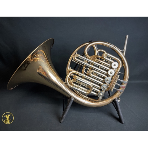 Descant horn online